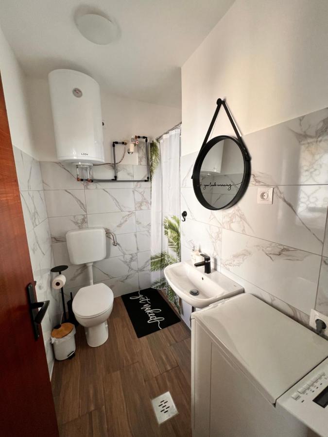 Perfekte Lage! Ganze Wohnung Burgblick Residenz Sankt Veit an der Glan Luaran gambar