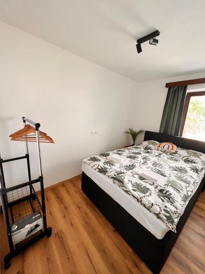 Perfekte Lage! Ganze Wohnung Burgblick Residenz Sankt Veit an der Glan Luaran gambar