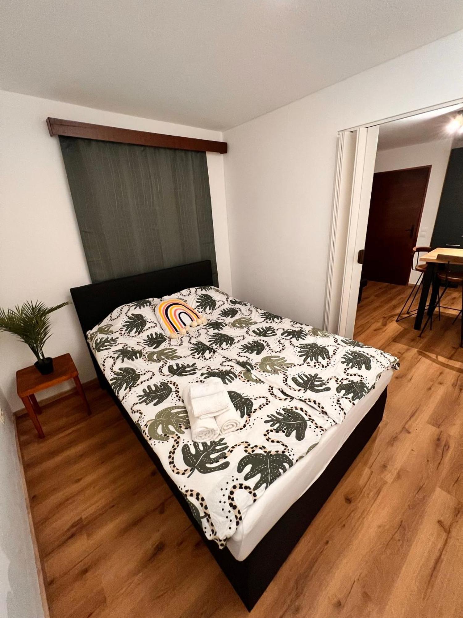 Perfekte Lage! Ganze Wohnung Burgblick Residenz Sankt Veit an der Glan Luaran gambar